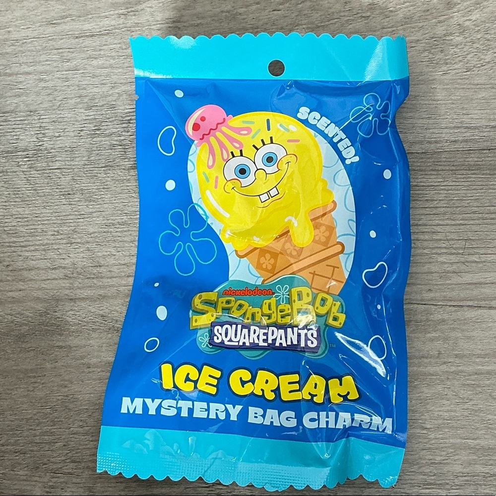 SPONGEBOB MYSTERY BAG SCENTED PADDED VINYL ICE CREAM CONE BAG CHARM